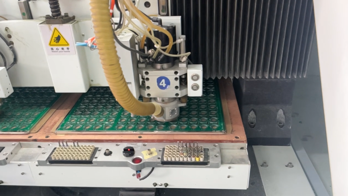 What is PCB routing?